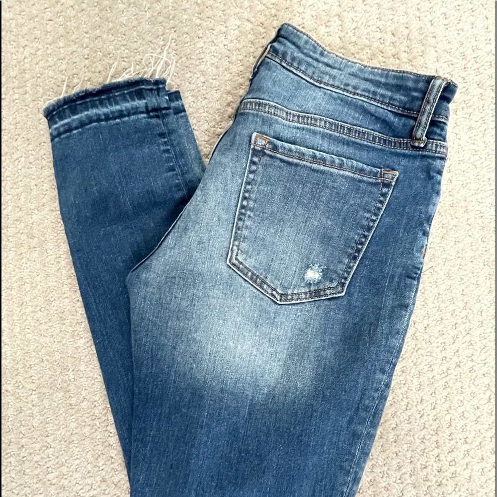 Women's GAP skinny jeans size 6/28